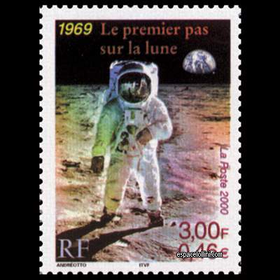 le timbre 10100  FRA 1