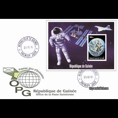 le timbre 10050  GUI 3 FA