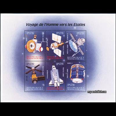 le timbre 10050 MAD 18/23 C