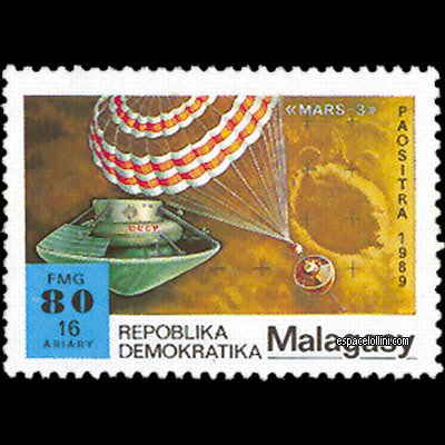 le timbre 8790  MAD 3