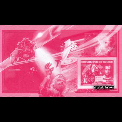 the stamp 10430 GUI 12 KA rouge